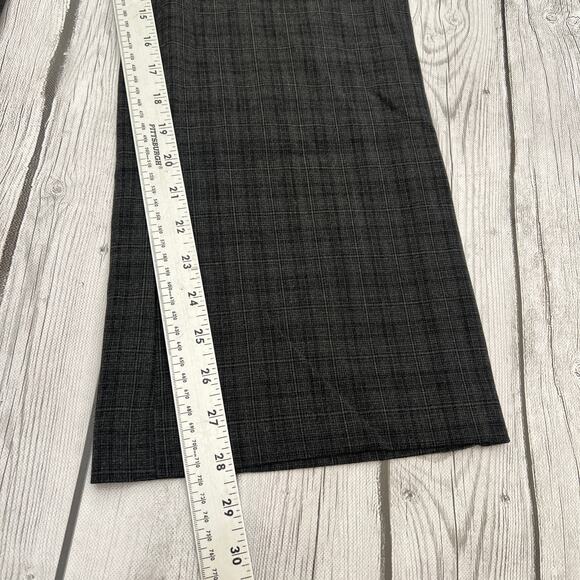 Van Heusen Womens Gray Plaid Stretch Slight Boot Leg Size 12 Short Pants - Picture 5 of 14